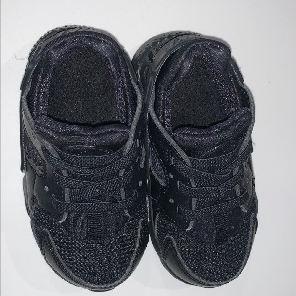 NIKES (toddler)